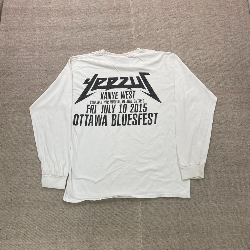 white Kanye West Yeezus Tour long sleeve shirt mens Large white Ottawa